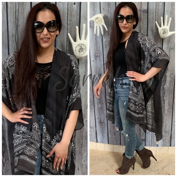 Last 1! New Beautiful Timeless Kimono Cardigan - Picture 2 of 3